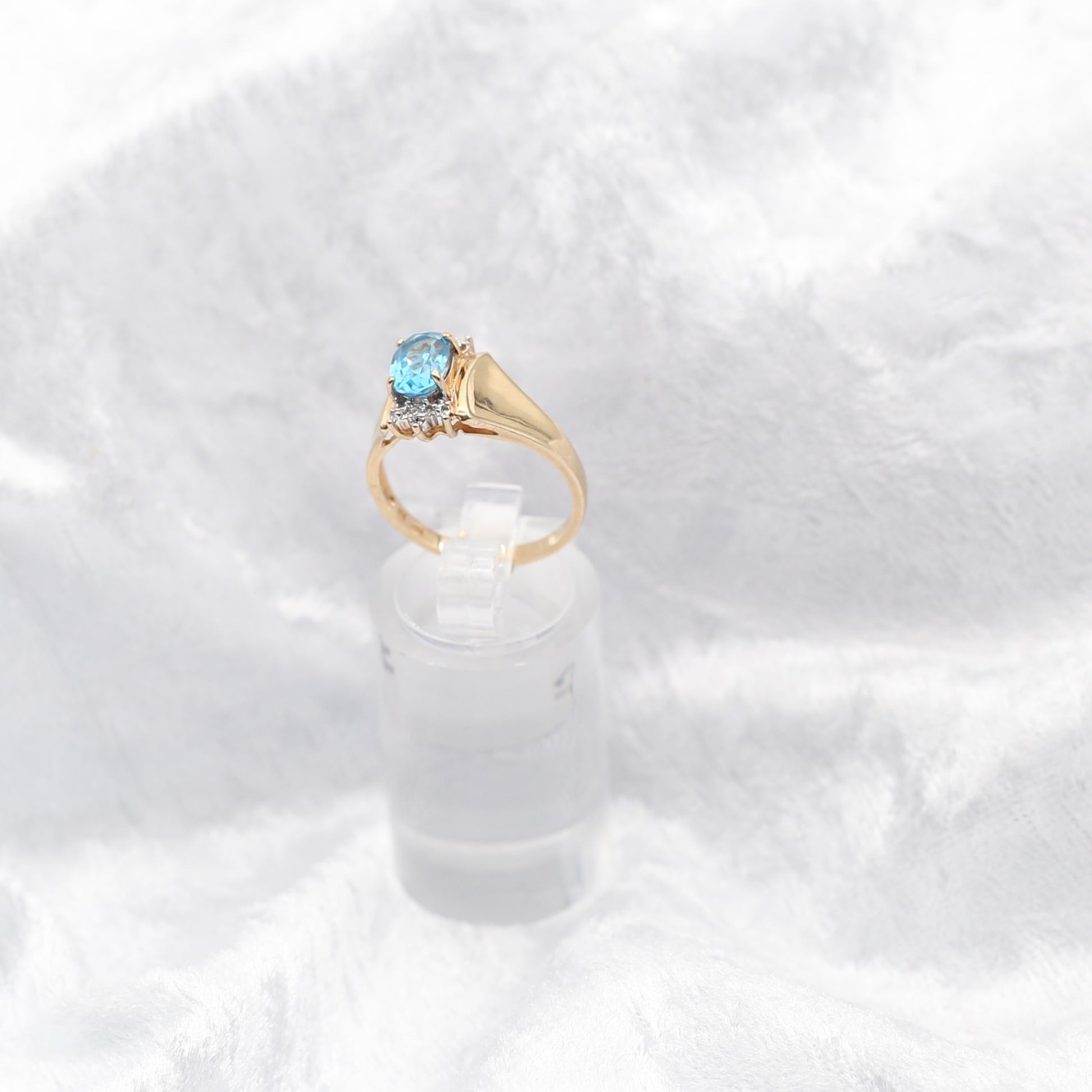 10K Gold Blue Quartz Ring
