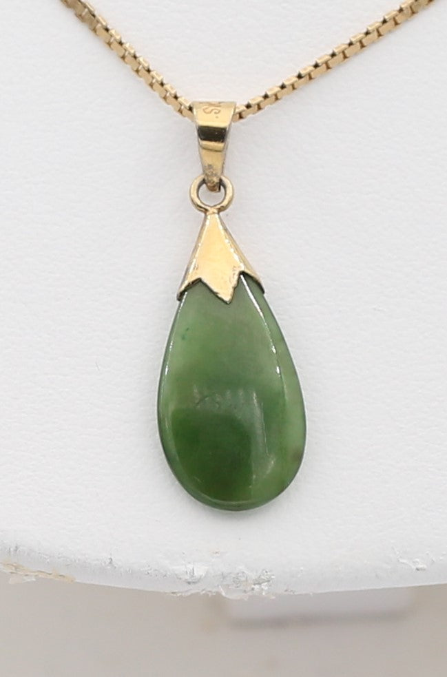 14K Gold 16&quot; Necklace with Jade Pendant