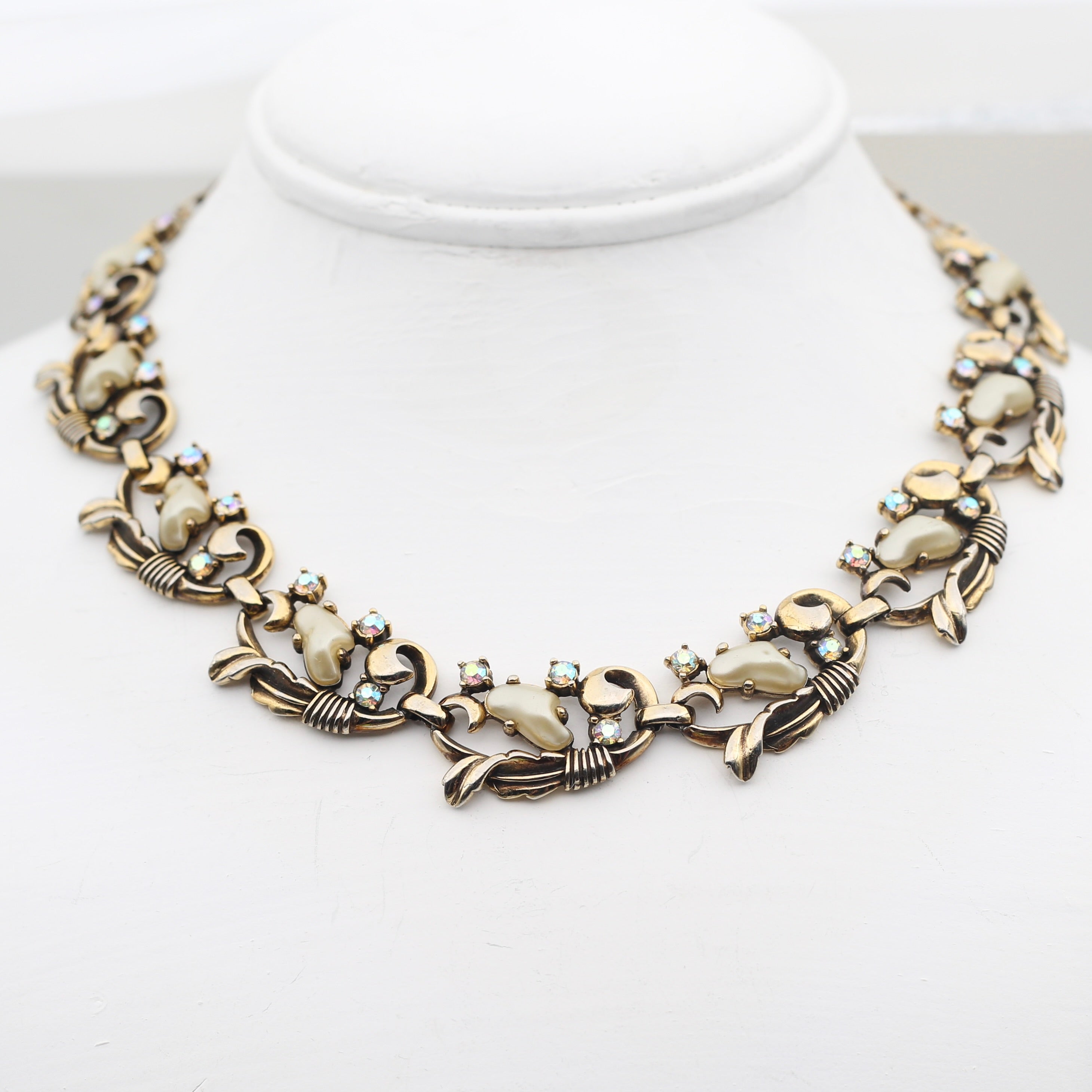 Shiaparelli Vintage Necklace W/Faux Pearls &amp; Irridescent Rhinestones and Adjustable Chain