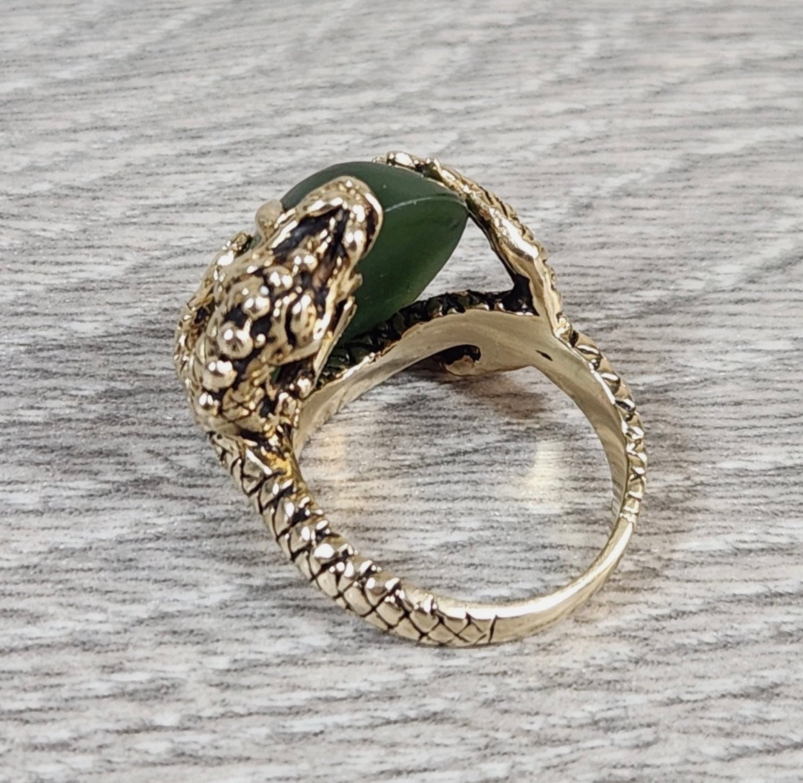 14k Yellow Gold Chinese Dragon Holding Green Jade Ring Size 6.5 Rock River Coins and Jewelry