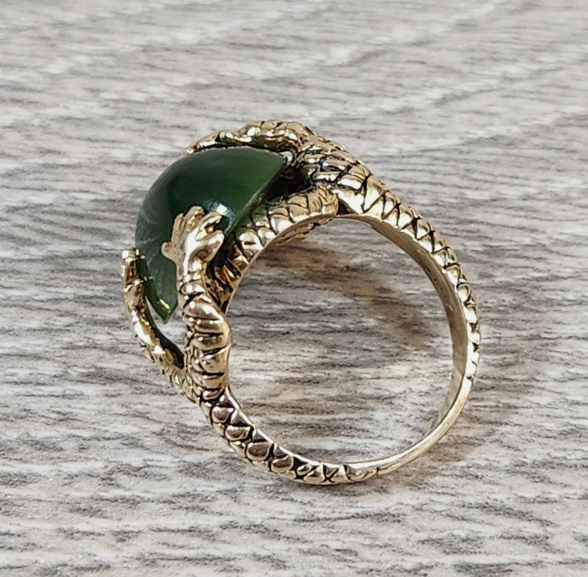 14k Yellow Gold Chinese Dragon Holding Green Jade Ring Size 6.5 Rock River Coins and Jewelry