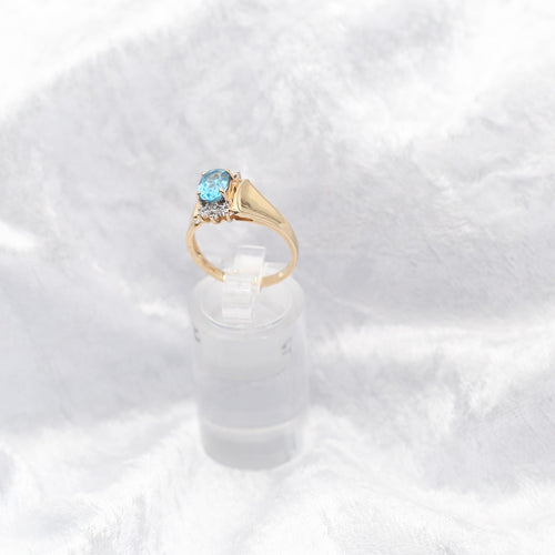 10K Gold Blue Quartz Ring