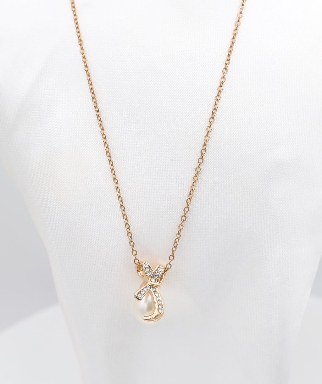 Faux Pearl with Cubic Zirconia Diamond Necklace