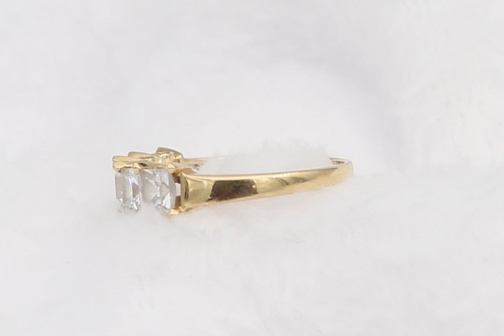 Cubic Zirconia Diamond Ring - Size 7