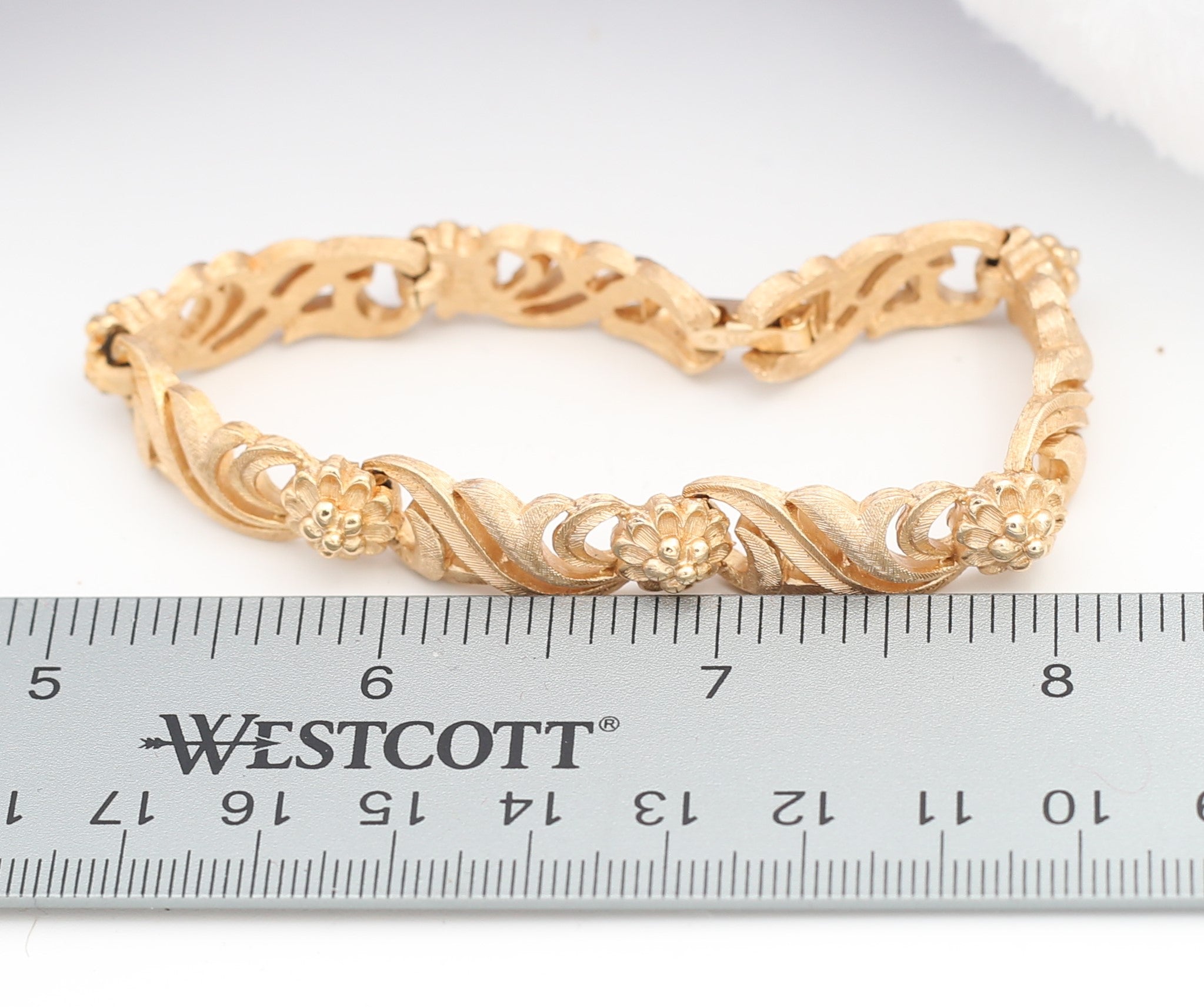 Heavy Gold-Toned Flower Bracelet